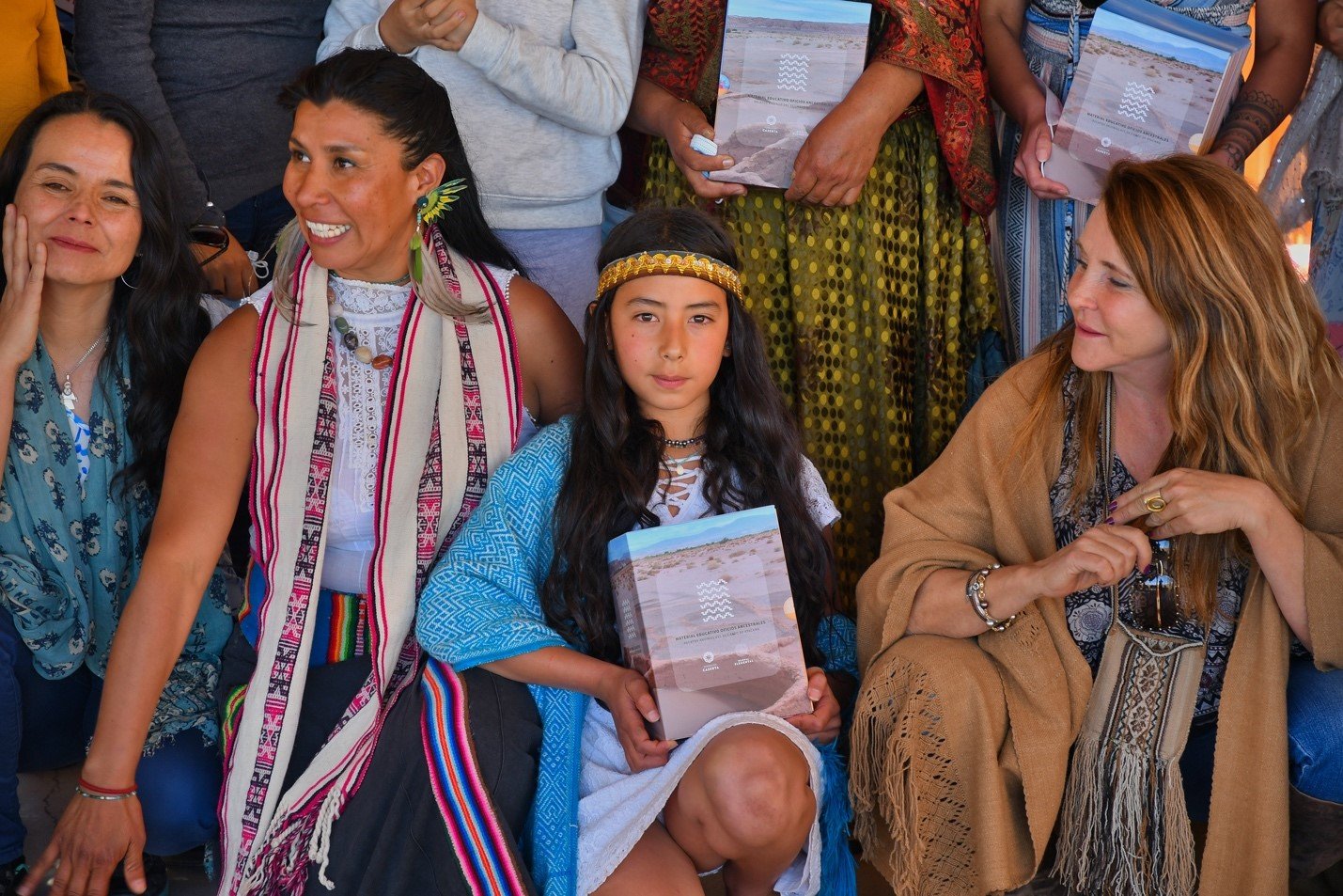 hoy-podemos-conectar-con-nuestros-origenes-con-nuestra-memoria-hoy-lanzamos-el-libro-oficios-ancestrales-relatos-andinos-del-desierto-de-atacama-y-de-los-andes